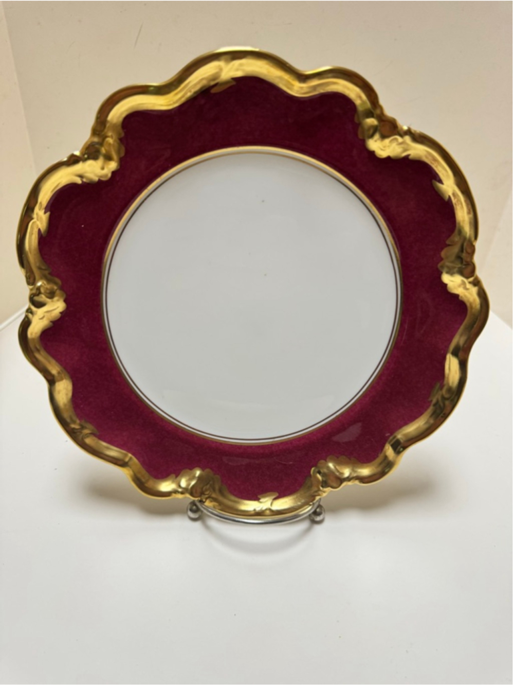 Athlone Marone by Coalport Bone China 9 1/8" Sheffield Dessert Plate Ruffled